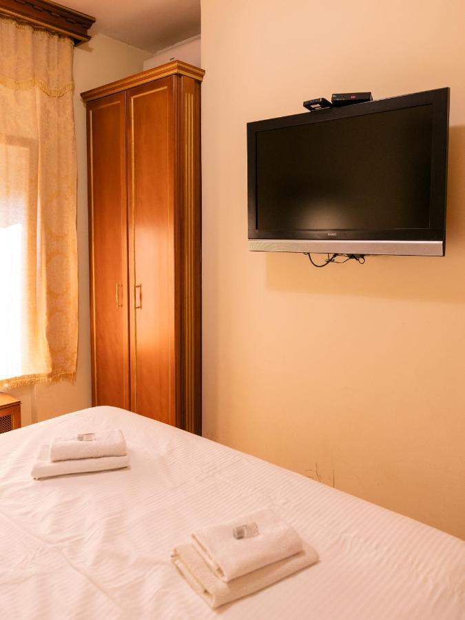 Boutique Hotel Travelling Actor - Skadarlija Belgrado Exterior foto